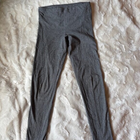 TNA Artizia Grey Leggings Spiral Logo Ladies Size Medium - Picture 3 of 14